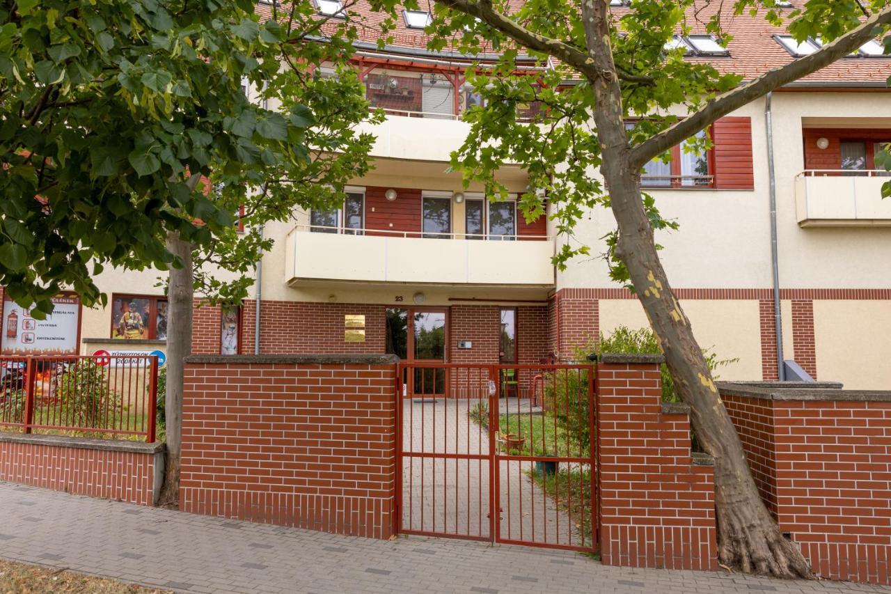 Szent Imre Apartman Veszprém Exterior foto
